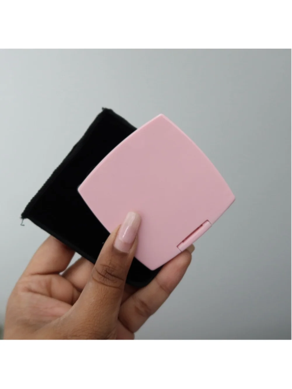 Chanel Double Mirror – Limited Edition Pink with Velvet Pouch - Picture 4 of 5